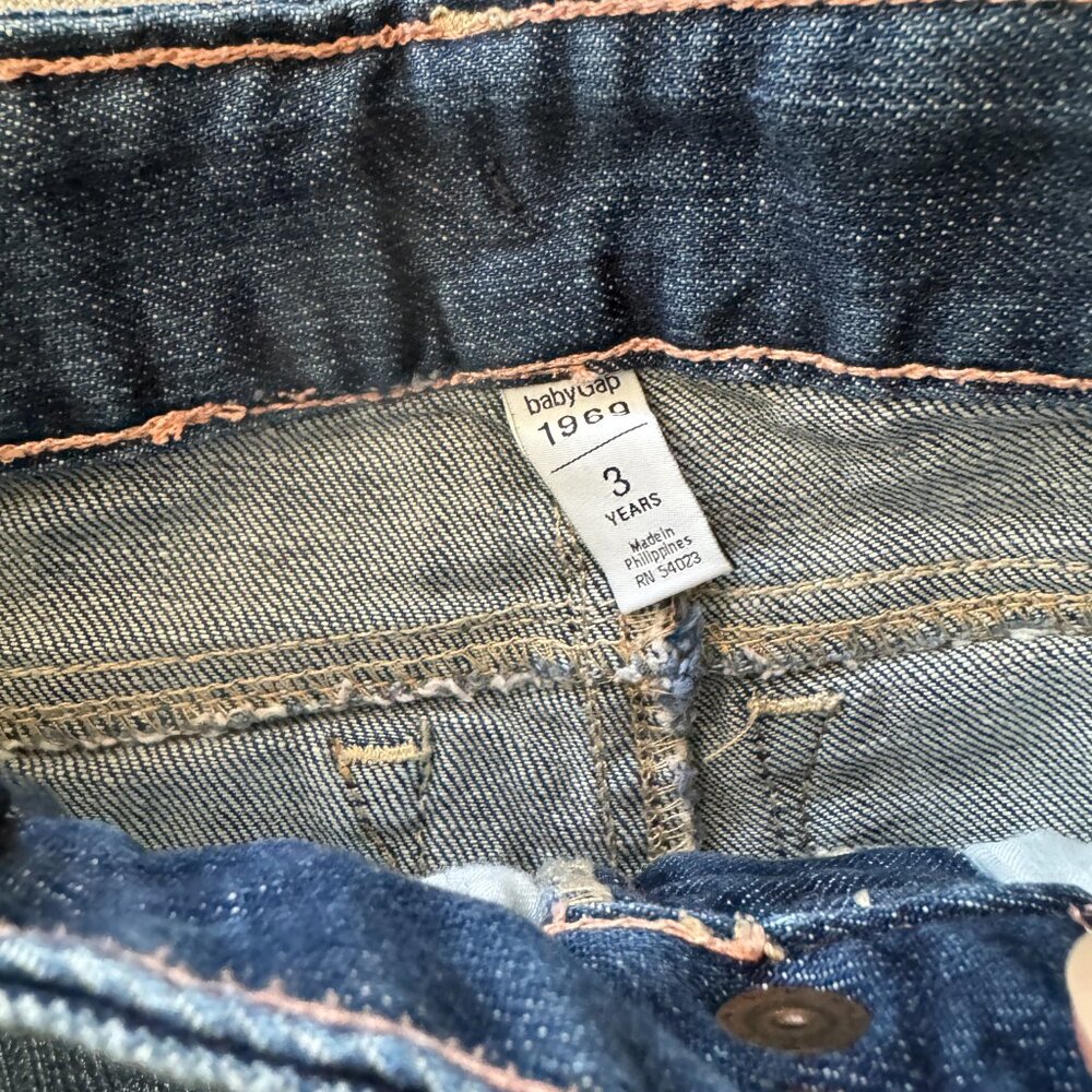 EUC Baby Gap Medium Denim Jean Shorts for Toddler Sz 3 yrs - Picture 2 of 5